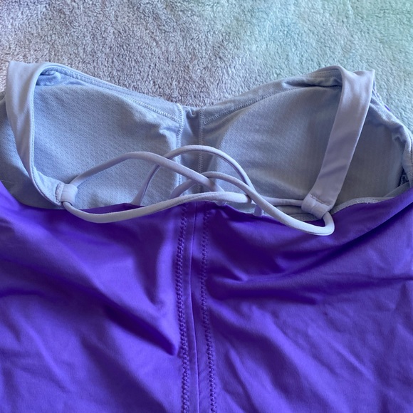 💜LULULEMON💜 Tank top in size 6. Like new condition. - Picture 8 of 14